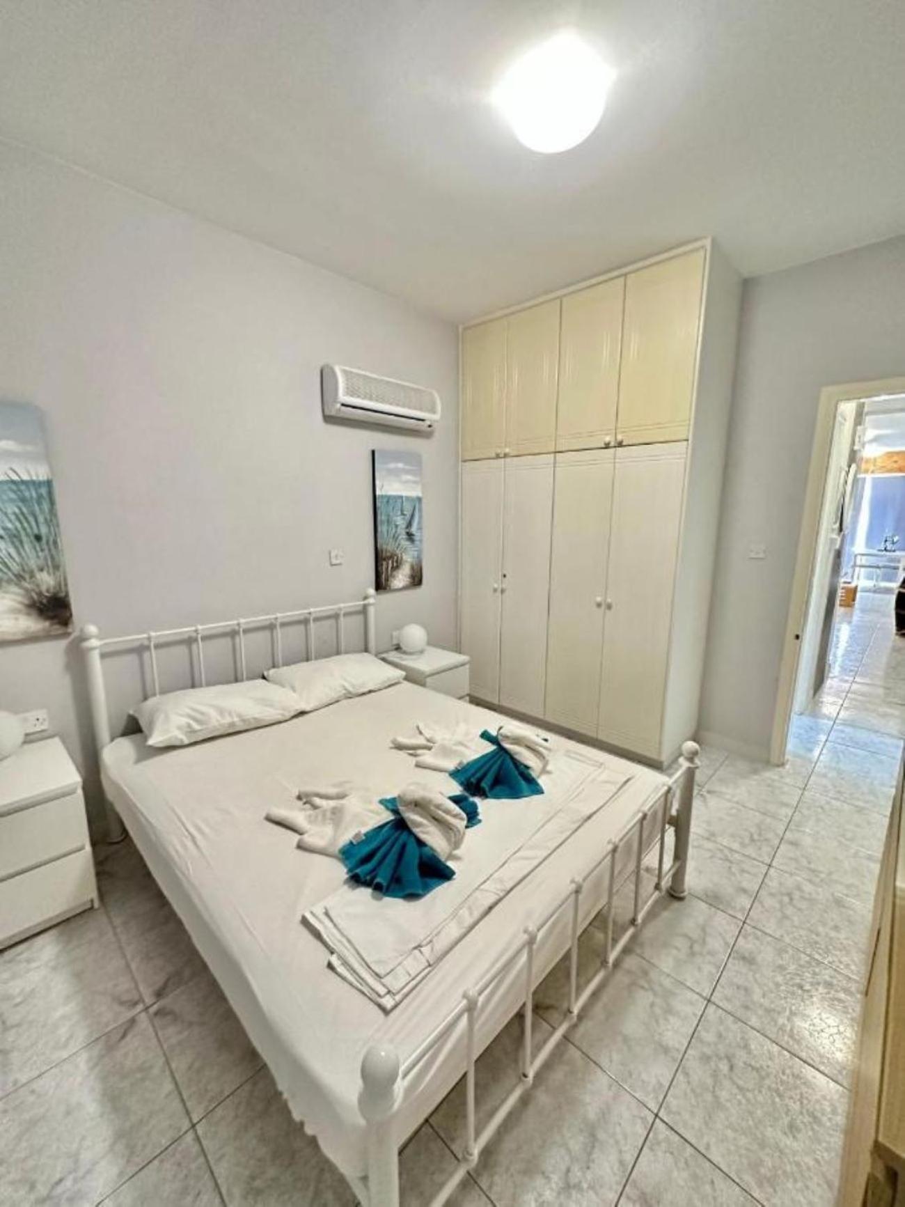 H&O Danaos Sea Breeze Apartment Paphos Eksteriør bilde